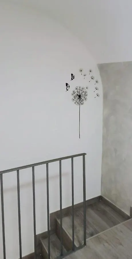 Napoli Pop Chiaia Apartment  Naples