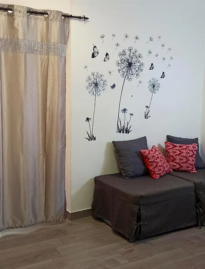 Napoli Pop Chiaia Apartment Italy