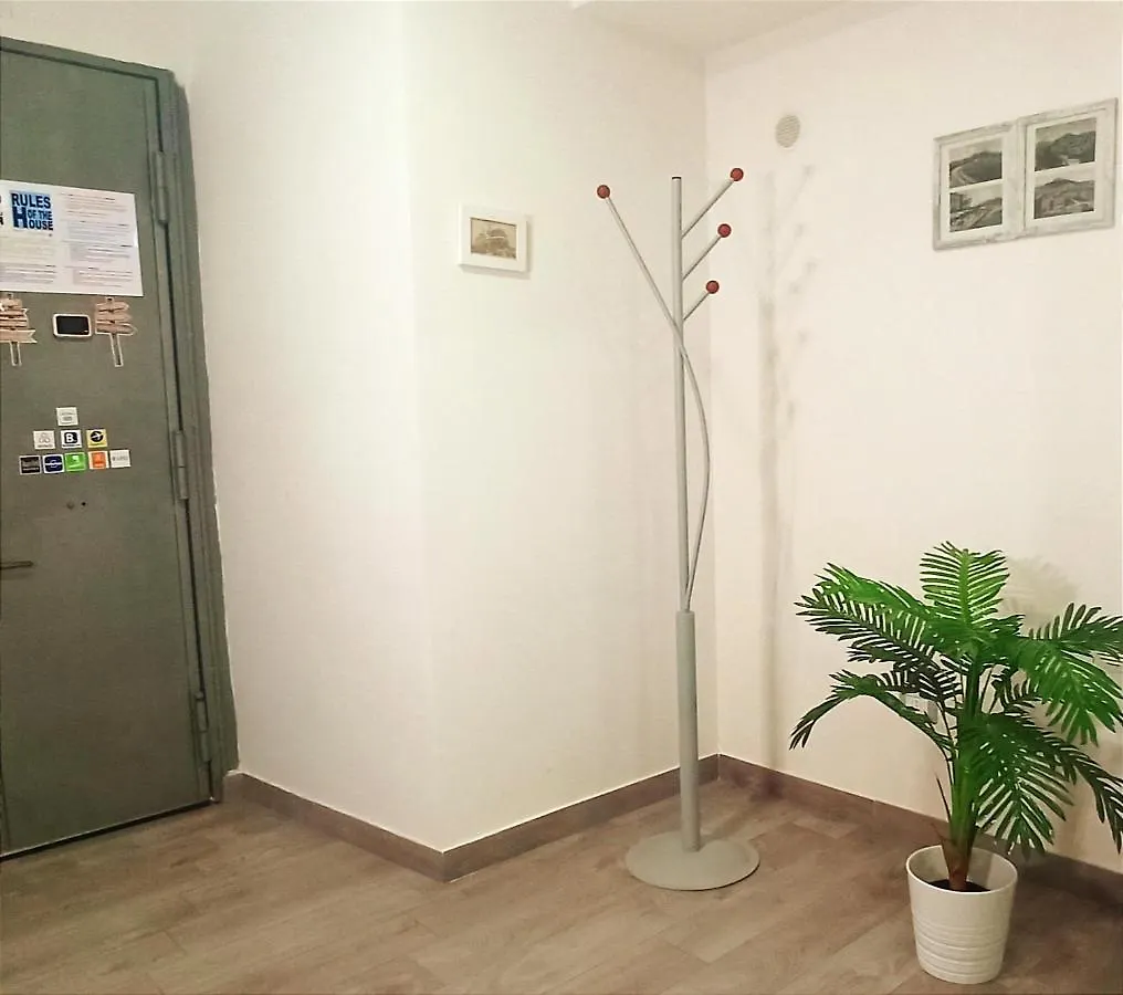 Napoli Pop Chiaia Apartment